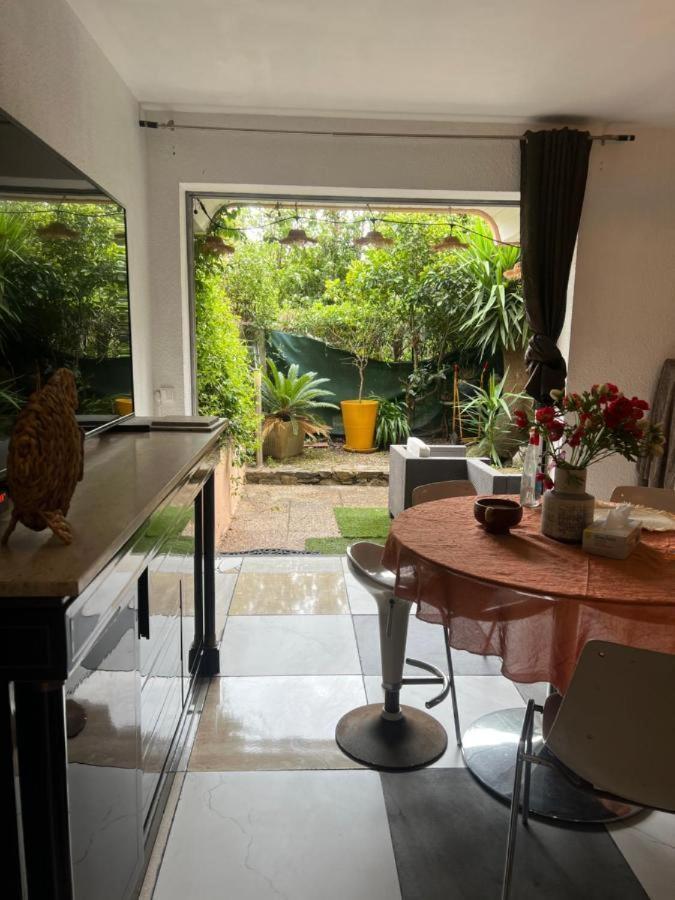 Appartement Boheme Avec Jardin Prive , Centre